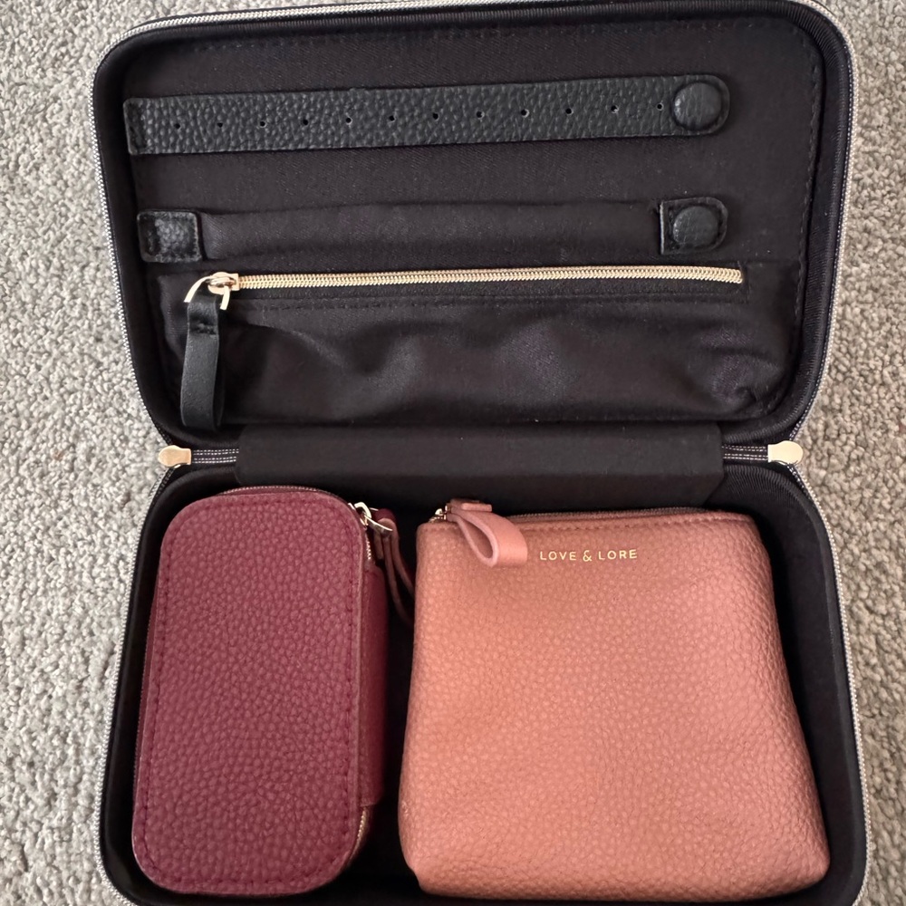 Love & Lore Black Hard Shell Travel Jewelry Case